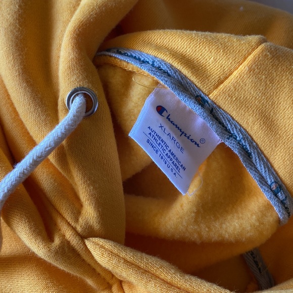 Champion hoodie - Picture 3 of 4